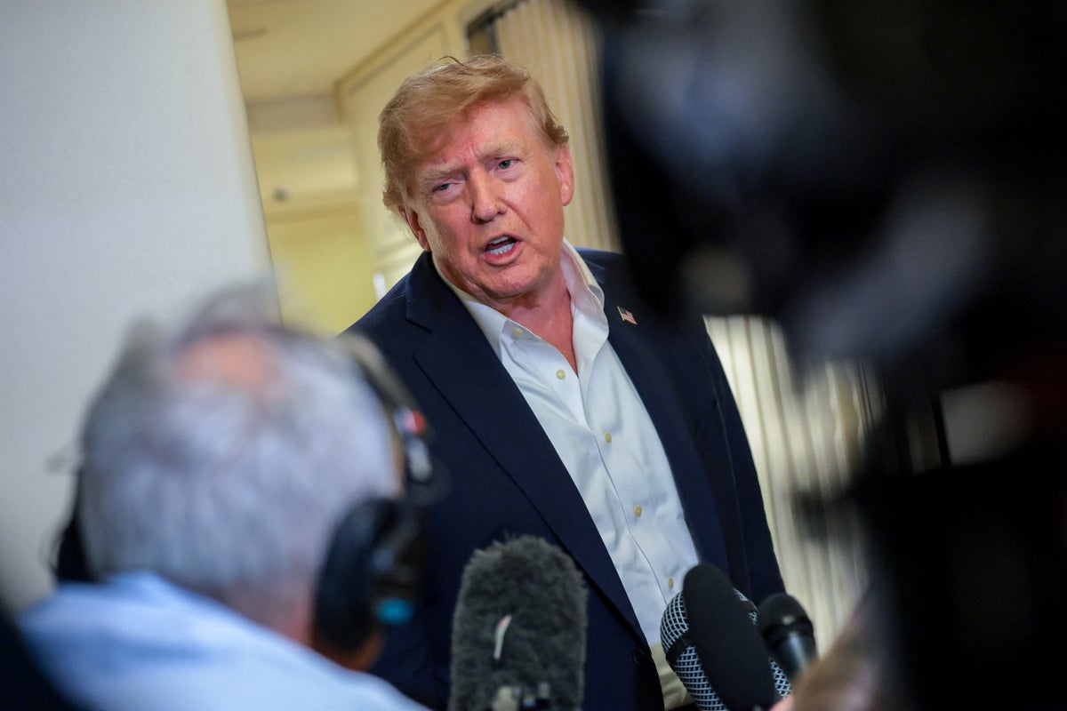 Trump Suggests US Could Keep Iranian Oil Like Venezuela as Hormuz Talks Stall