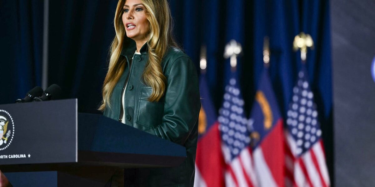 Melania’s Office Grants CNN Credential for NYC Event Amid Trump’s Media Ban Melania’s Office Grants CNN Credential for NYC Event Amid Trump’s Media Ban