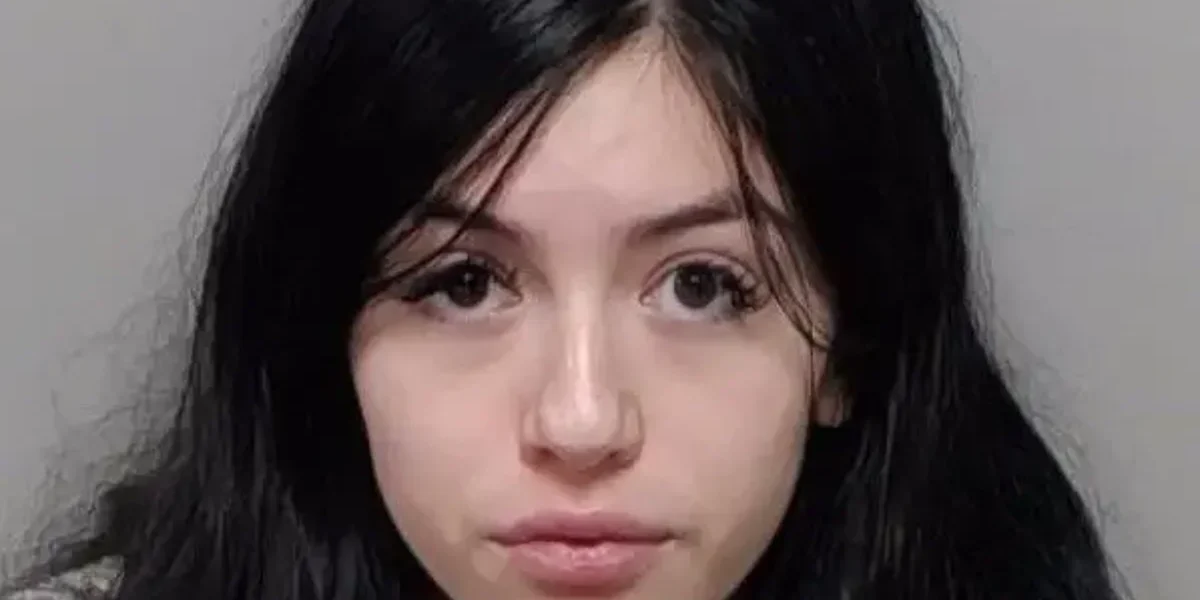 Teen Mom Arrested After Leaving Baby at San Antonio Bus Stop, Police Say Teen Mom Arrested After Leaving Baby at San Antonio Bus Stop, Police Say