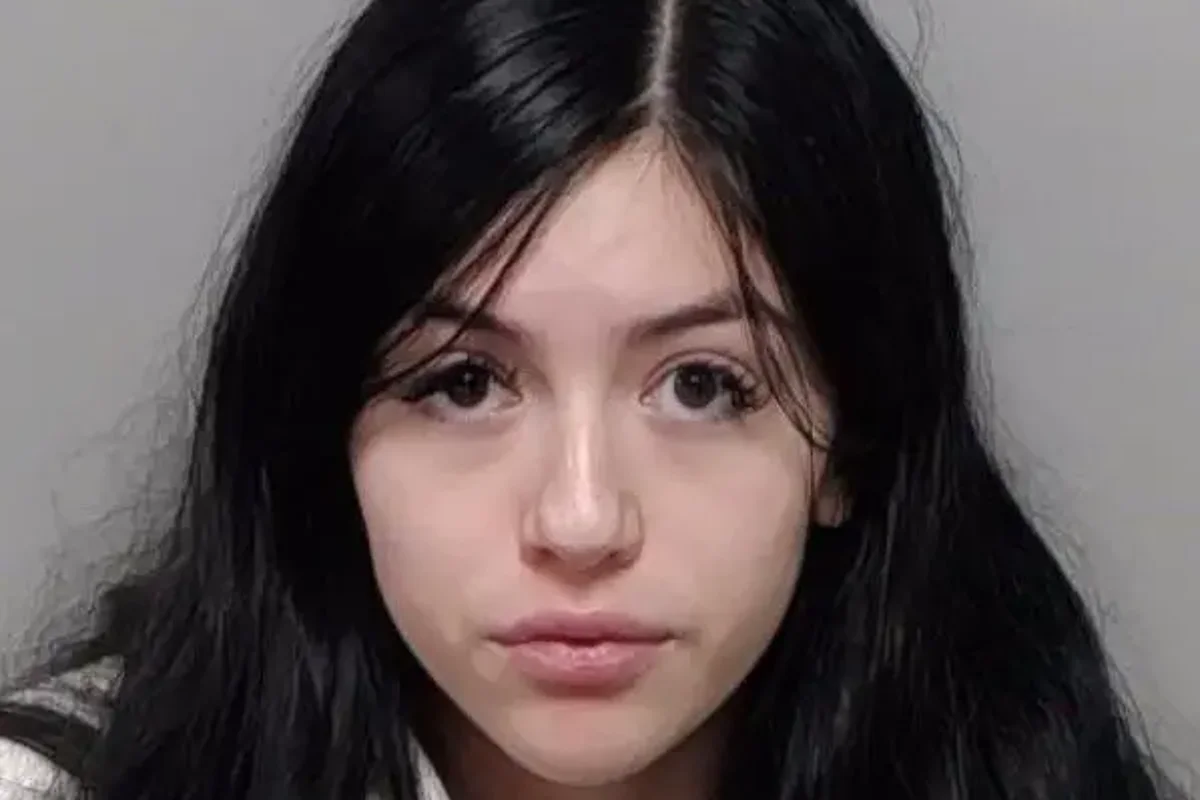 Teen Mom Arrested After Leaving Baby at San Antonio Bus Stop, Police Say Teen Mom Arrested After Leaving Baby at San Antonio Bus Stop, Police Say