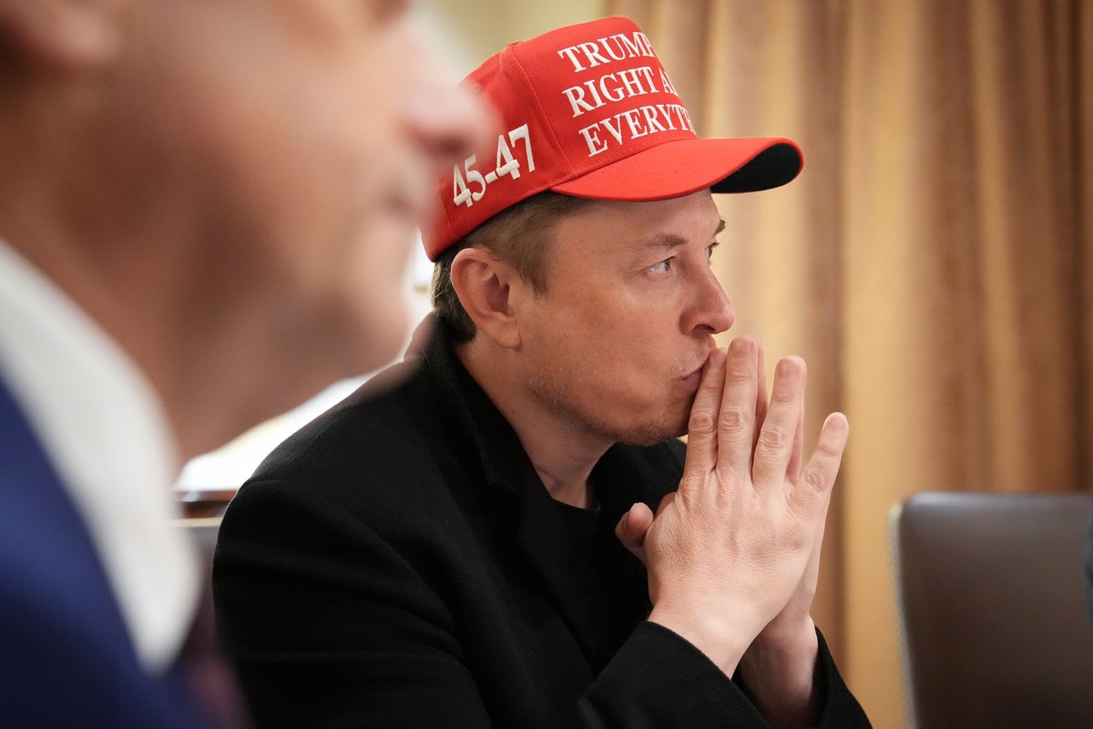 Tech Giants Meet With Trump to Challenge AI Regulation Plans, Report Says Tech Giants Meet With Trump to Challenge AI Regulation Plans, Report Says