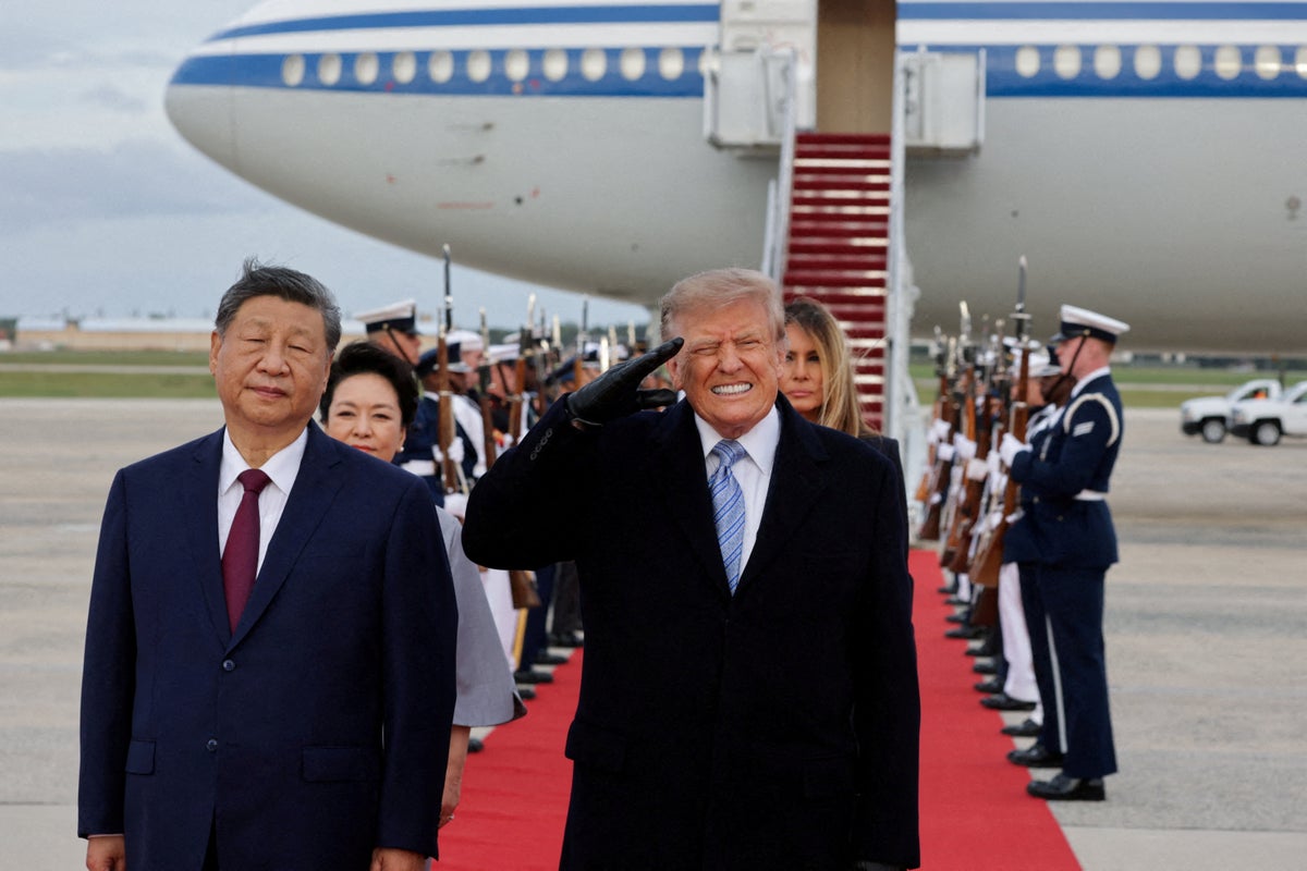 Trump’s Dramatic Reaction During Xi’s Flyover Goes Viral Trump’s Dramatic Reaction During Xi’s Flyover Goes Viral