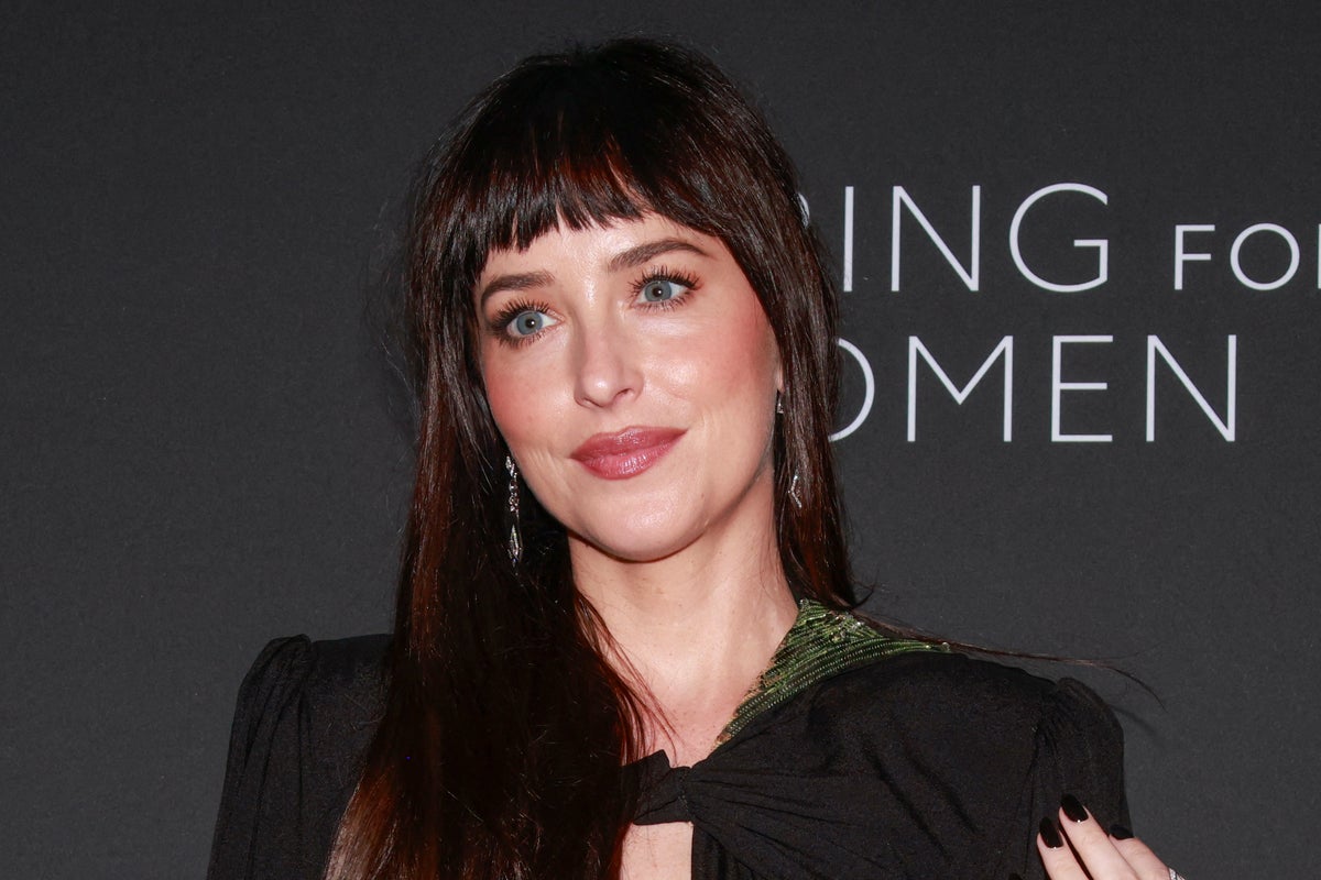 Dakota Johnson Shares Family Aspirations Amid MGK Relationship Rumors Dakota Johnson Shares Family Aspirations Amid MGK Relationship Rumors