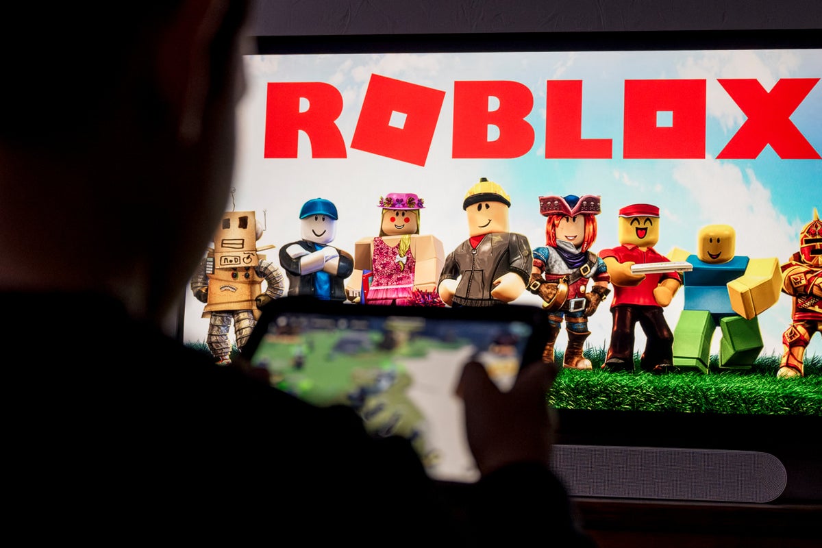 Widow of Roblox Co-Founder Sues Male Escort for M Fraud Widow of Roblox Co-Founder Sues Male Escort for M Fraud