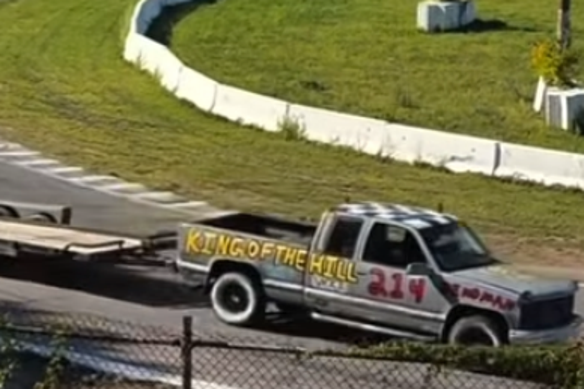America’s New Obsession: ‘King of the Hill’ Demolition Derby Goes Viral America’s New Obsession: ‘King of the Hill’ Demolition Derby Goes Viral