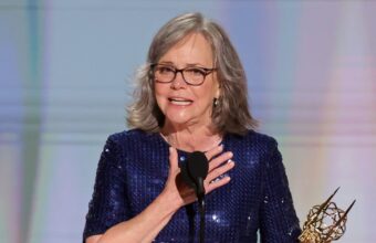 Sally Field Criticizes Trump’s Canada Trade War During Emmys Speech