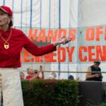 Lynda Carter Joins Protests Against Trump’s Plans to Demolish Kennedy Center Lynda Carter Joins Protests Against Trump’s Plans to Demolish Kennedy Center