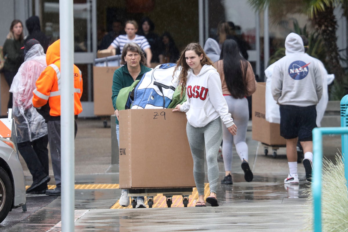 Mumps Outbreak at California College Tied to Student Athletes Mumps Outbreak at California College Tied to Student Athletes