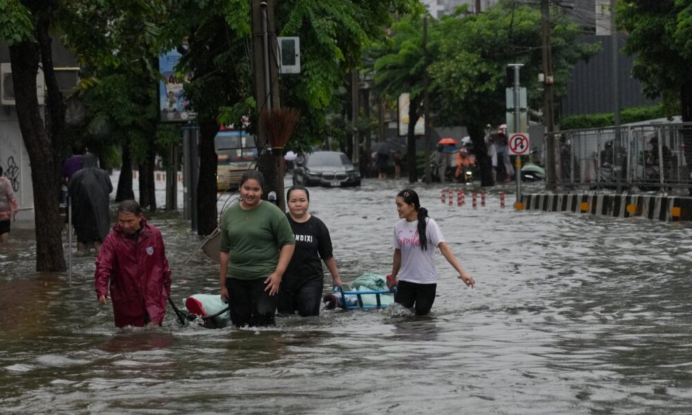 Bangkok Underwater: All 50 Districts in Flood Emergency as Rain Continues