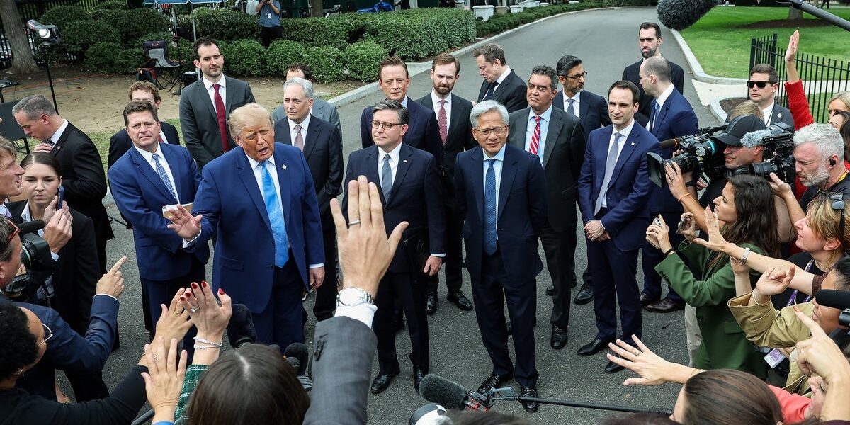 Trump Renames AI ‘Super Intelligence’ in Bold Move Amid Industry Backing Trump Renames AI ‘Super Intelligence’ in Bold Move Amid Industry Backing