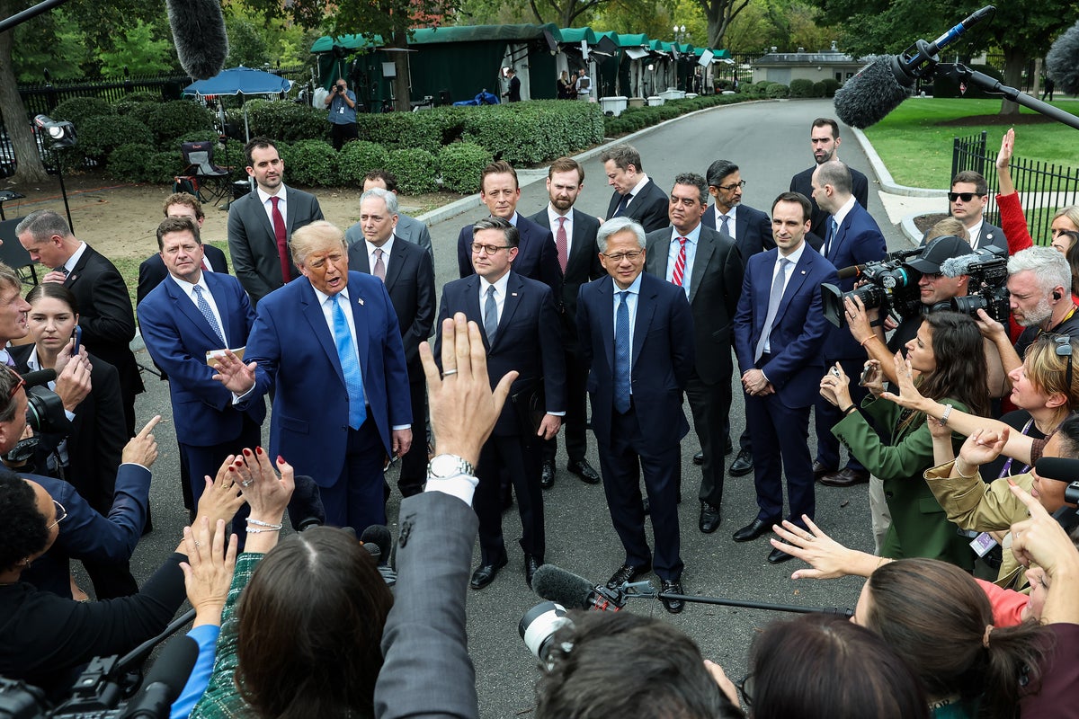 Trump Renames AI ‘Super Intelligence’ in Bold Move Amid Industry Backing