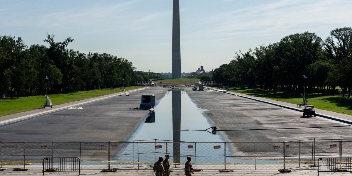 Contractor Admits Faulty Work Caused Reflecting Pool Damage, Not Vandals Contractor Admits Faulty Work Caused Reflecting Pool Damage, Not Vandals