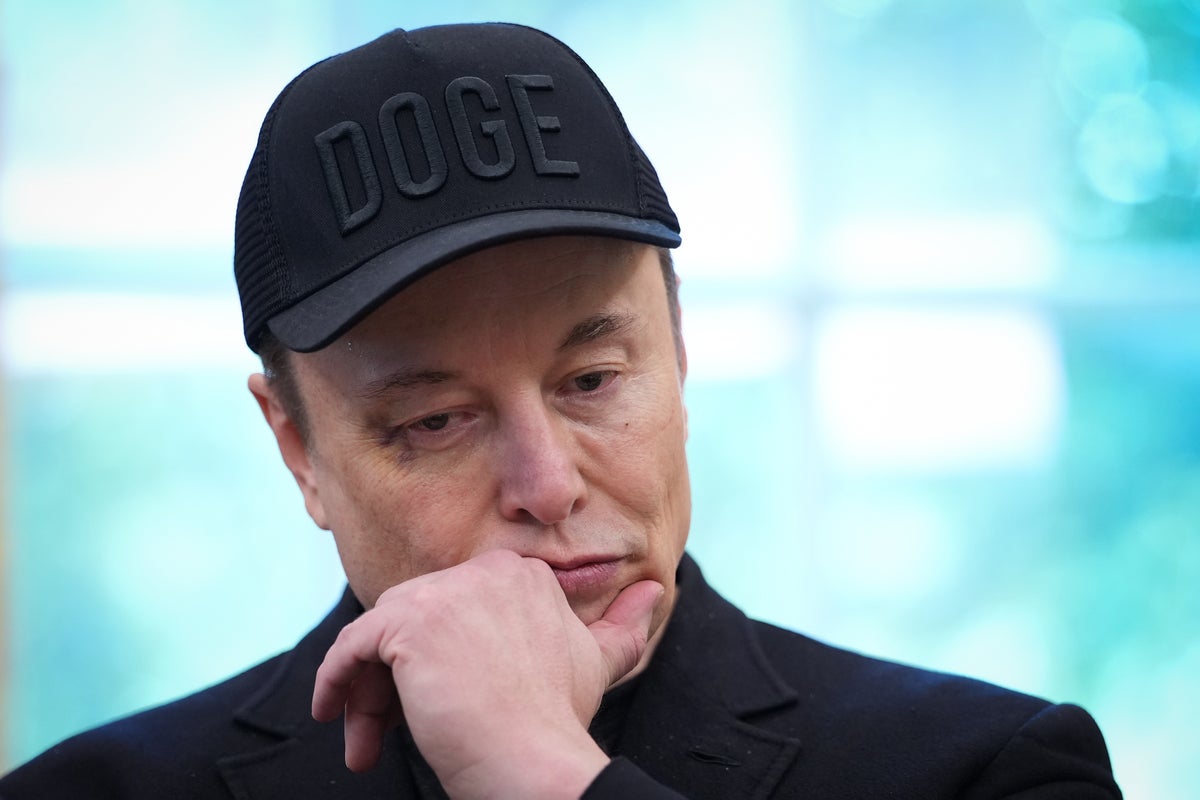 DOGE-Backed Initiative Paid .5B to Federal Workers Not to Work, GAO Report Reveals