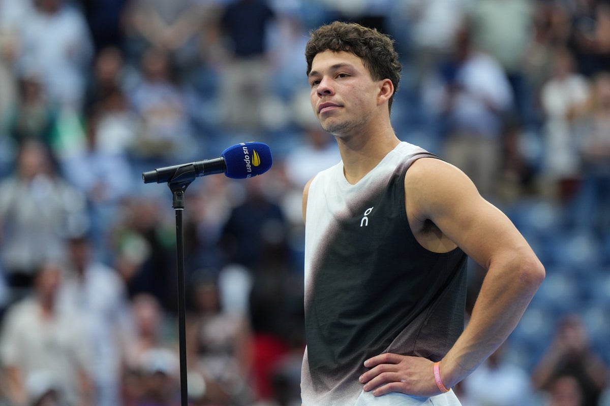 Ben Shelton Criticizes Tennis Rule After Zverev’s Extended Ball Bounce in US Open Final Ben Shelton Criticizes Tennis Rule After Zverev’s Extended Ball Bounce in US Open Final
