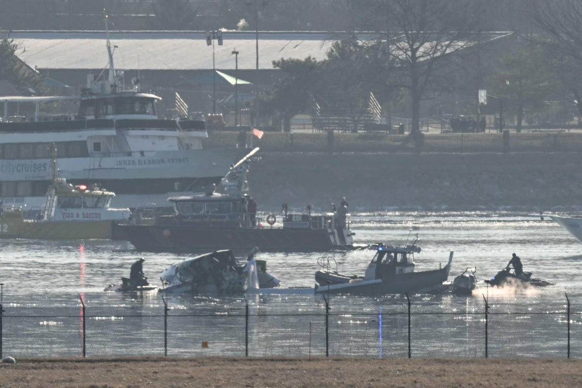 FAA Criticized for Failing to Address Safety Warnings After 2025 Midair Crash