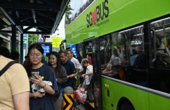 Singapore Imposes £294 Fines for Loud Music on Buses