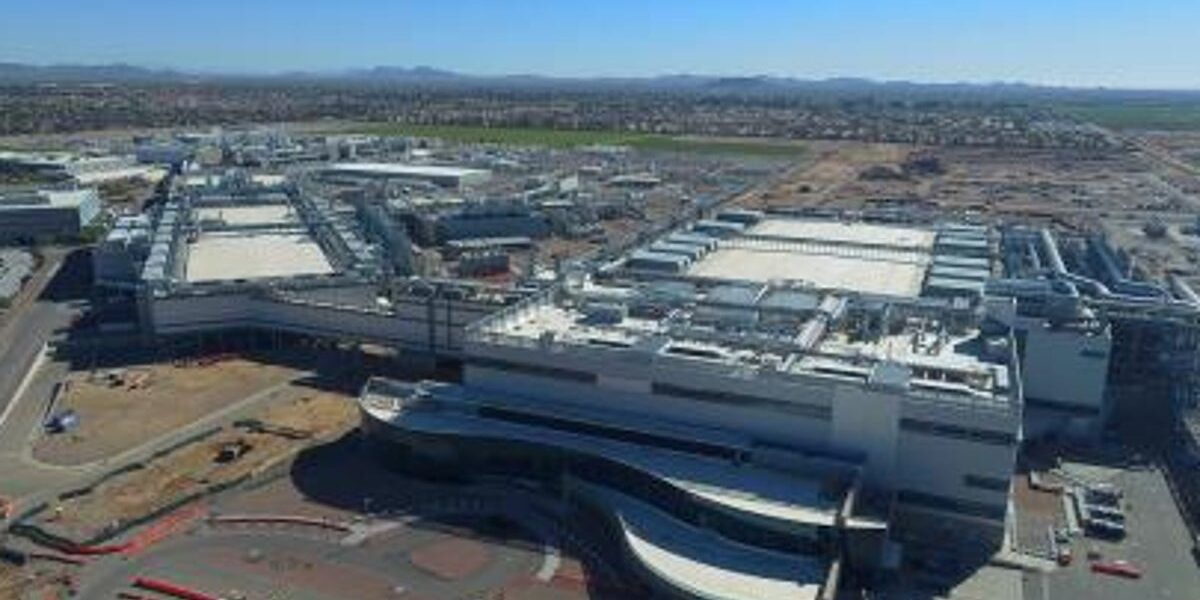 3 Injured as Bee Swarm Overwhelms Arizona Tech Campus