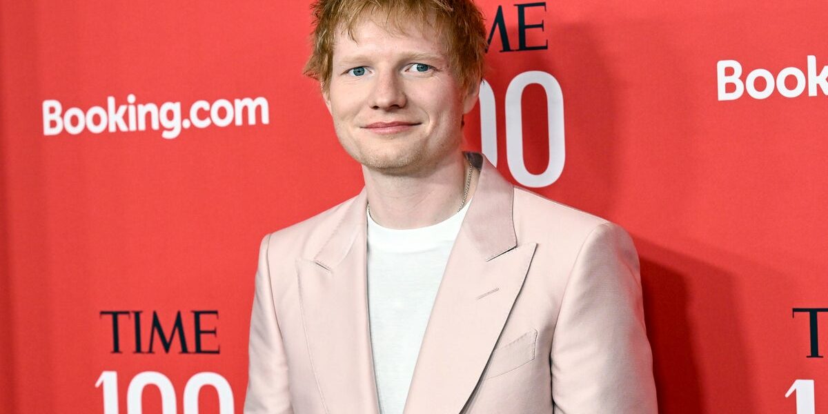 Ed Sheeran Breaks Down at Philadelphia Concert After Support Acts Exit Amid Macklemore Controversy Ed Sheeran Breaks Down at Philadelphia Concert After Support Acts Exit Amid Macklemore Controversy