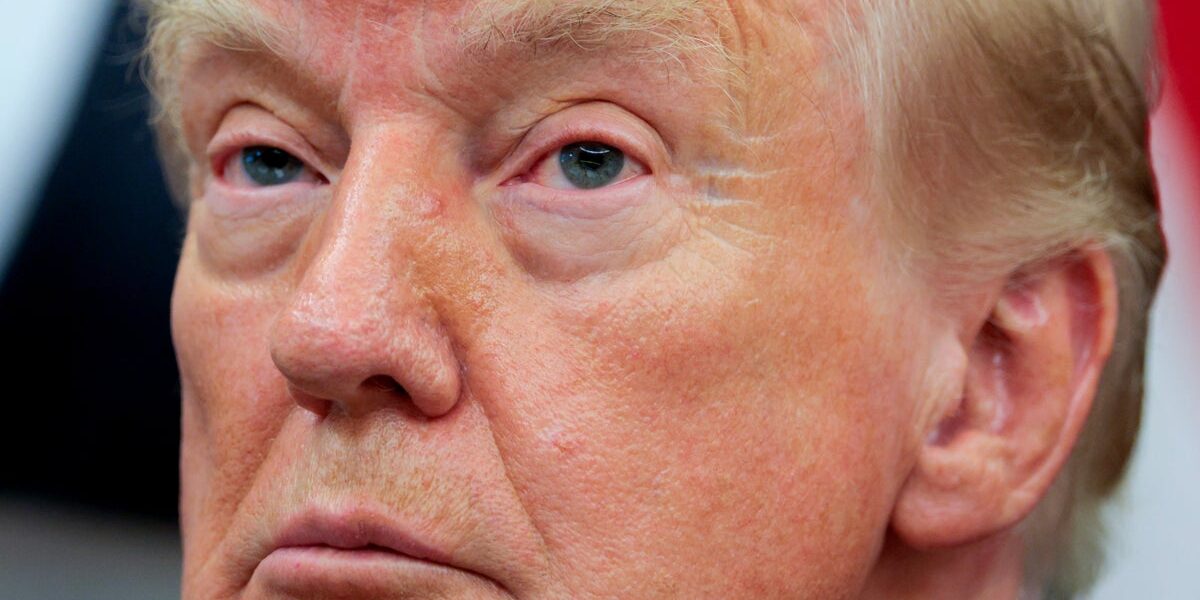 Top Psychiatrist Claims Trump Acts Like ‘Toddler’ to Mask Helplessness