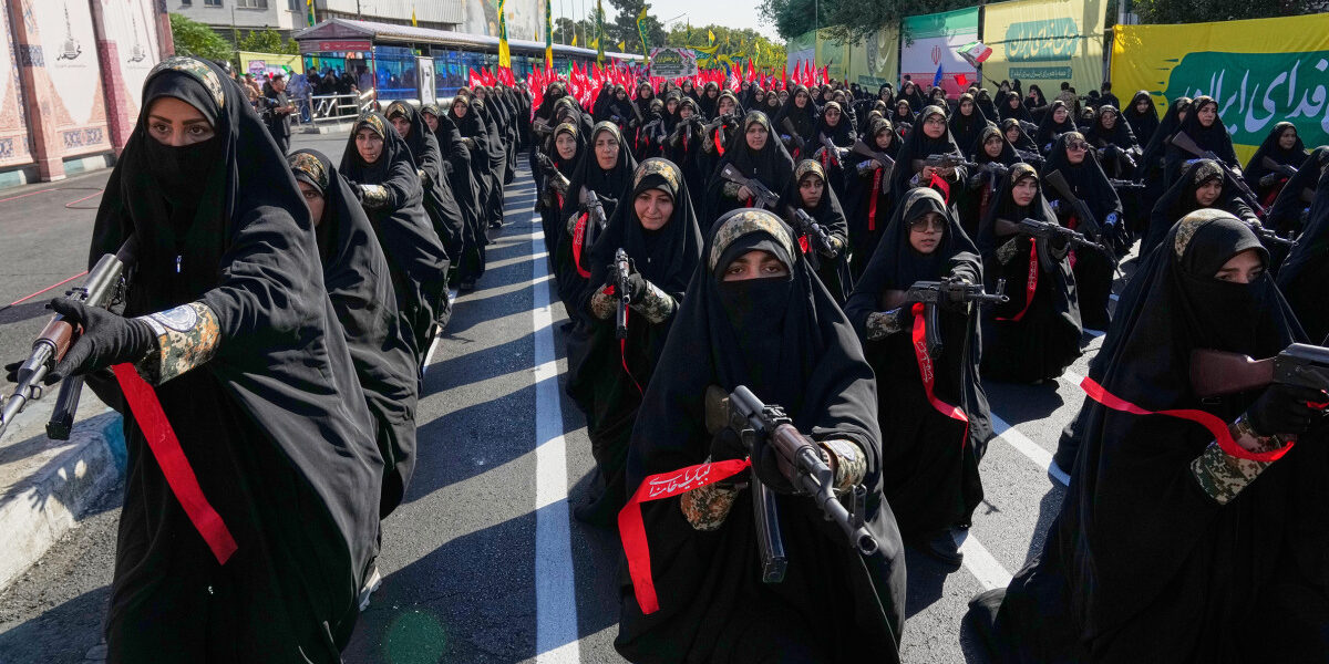 Iranians Mobilize in Largest Public Demonstration Since War Began