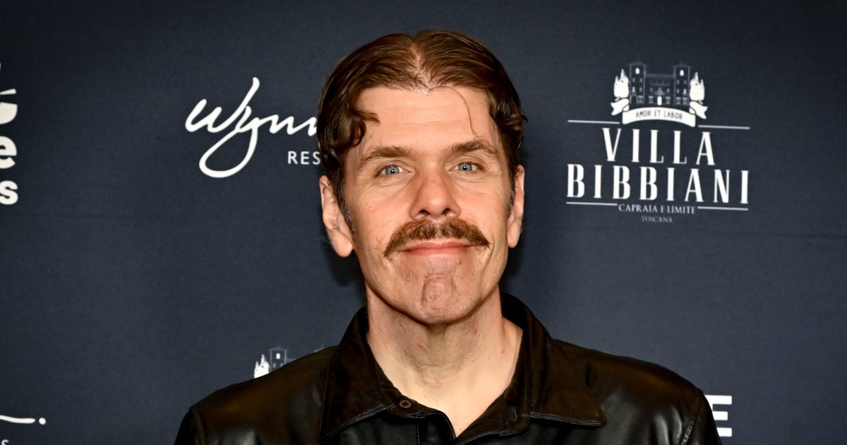 Perez Hilton Enters Residential Treatment After Self-Harm Livestream Incident