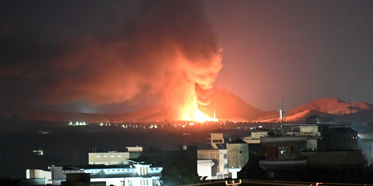 Pakistan Launches Airstrikes on 10 Afghan Sites After Drone Accusations Pakistan Launches Airstrikes on 10 Afghan Sites After Drone Accusations