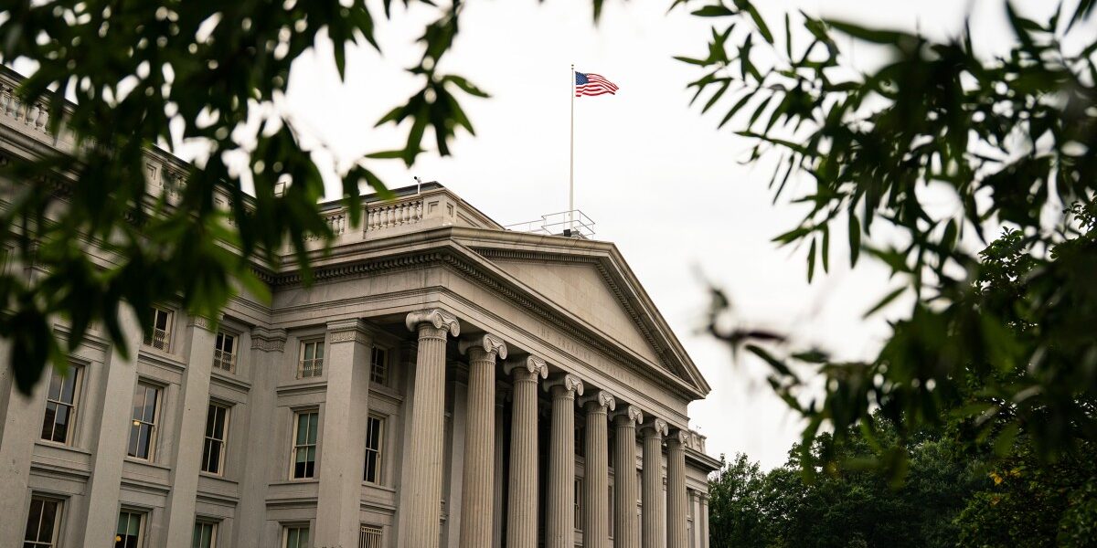 Treasury Yields Hit 19-Year High as Oil Prices Climb Past 0 Treasury Yields Hit 19-Year High as Oil Prices Climb Past 0