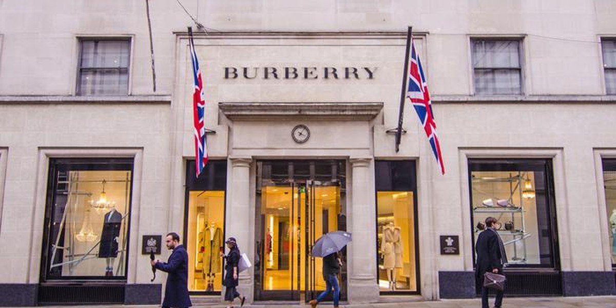POLICY WIRE FACT CHECK: Burberry shows embroidered trench coats and flowery skirt suits for summer 2027 POLICY WIRE FACT CHECK: Burberry shows embroidered trench coats and flowery skirt suits for summer 2027
