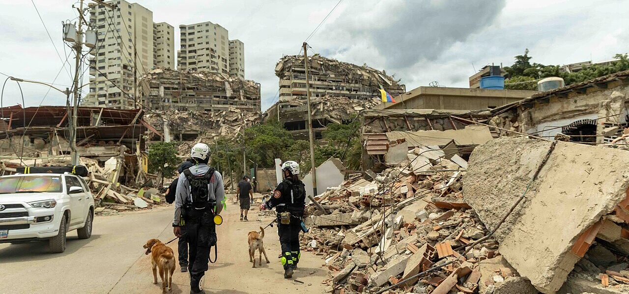 Venezuela Earthquake Victims’ Families Still Searching for Remains Three Months Later