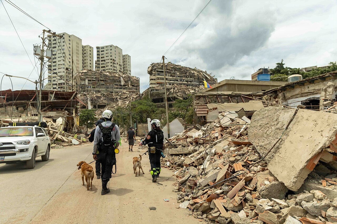 Venezuela Earthquake Victims’ Families Still Searching for Remains Three Months Later Venezuela Earthquake Victims’ Families Still Searching for Remains Three Months Later