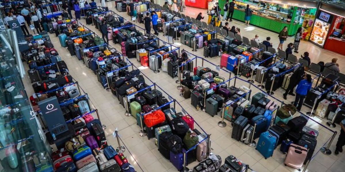 Thai Airways Trims Flight Schedule as Bangkok Battles Severe Flood Aftermath Thai Airways Trims Flight Schedule as Bangkok Battles Severe Flood Aftermath