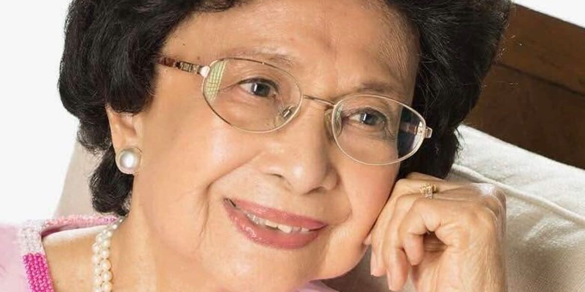 Malaysian Former PM’s Wife Siti Hasmah Passes Away at Age 100 Malaysian Former PM’s Wife Siti Hasmah Passes Away at Age 100