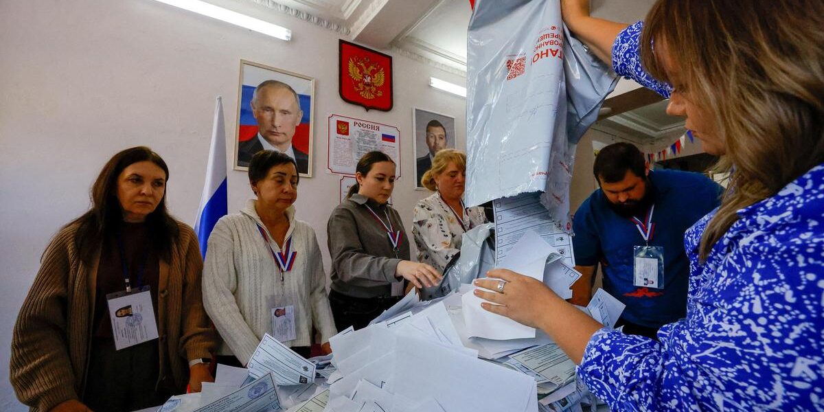 Putin’s Party Secures Majority in Russia Election Amid Cyberattacks and Drone Strikes Putin’s Party Secures Majority in Russia Election Amid Cyberattacks and Drone Strikes