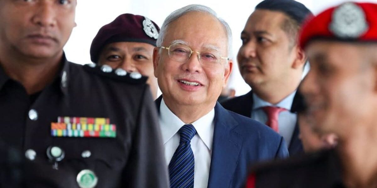 Malaysia’s First Convicted Prisoner to Serve Sentence Under House Arrest Sparks Legal and Political Debate Malaysia’s First Convicted Prisoner to Serve Sentence Under House Arrest Sparks Legal and Political Debate