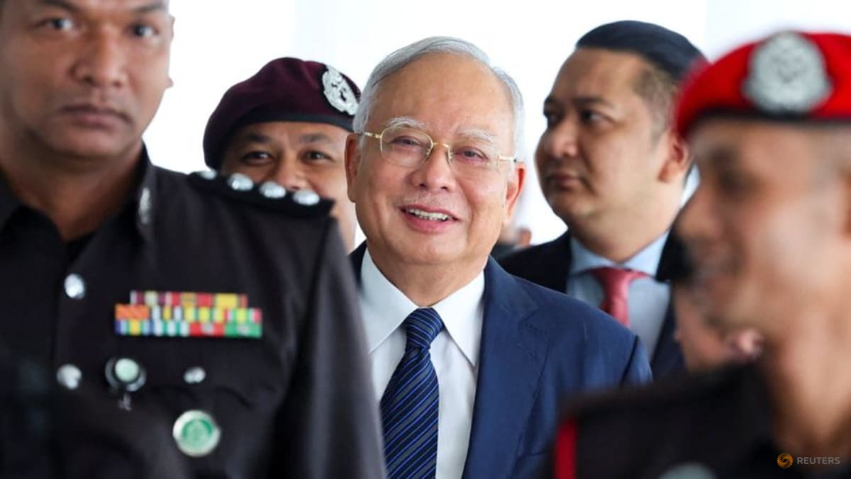 Malaysia’s First Convicted Prisoner to Serve Sentence Under House Arrest Sparks Legal and Political Debate Malaysia’s First Convicted Prisoner to Serve Sentence Under House Arrest Sparks Legal and Political Debate