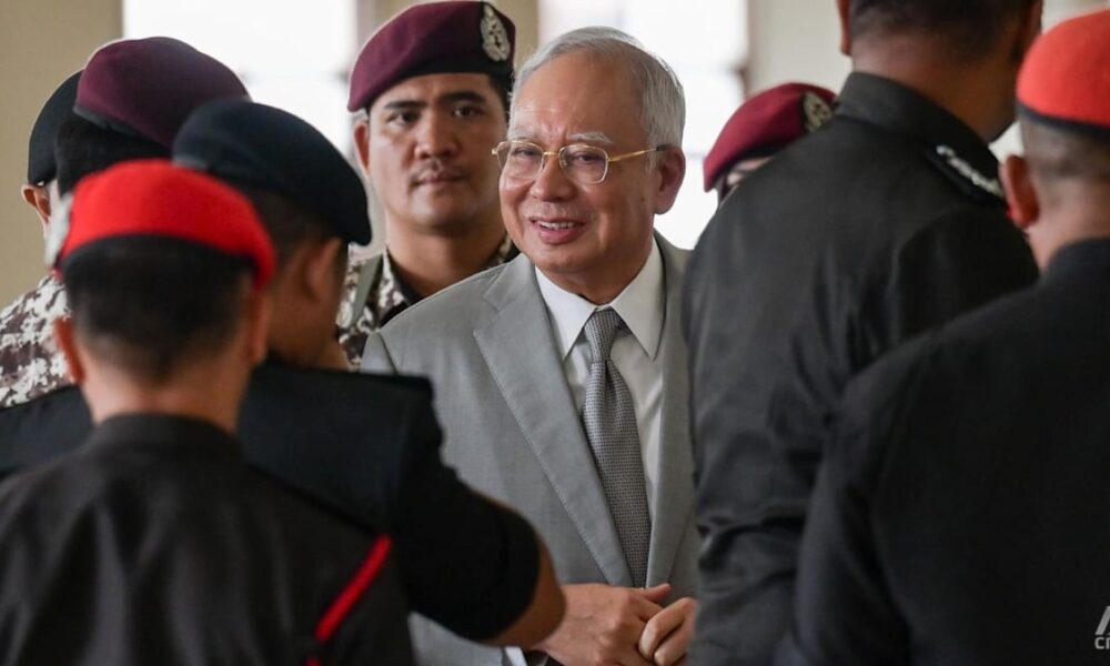 Malaysian Ex-PM Najib Seeks Court Stay on 15-Year Sentence in 1MDB Case Malaysian Ex-PM Najib Seeks Court Stay on 15-Year Sentence in 1MDB Case