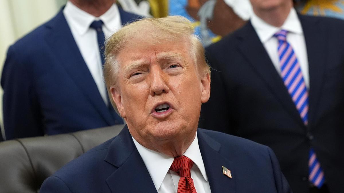 Trump Enacts Russia Sanctions Bill, Targeting Energy Buyers Including India and China Trump Enacts Russia Sanctions Bill, Targeting Energy Buyers Including India and China