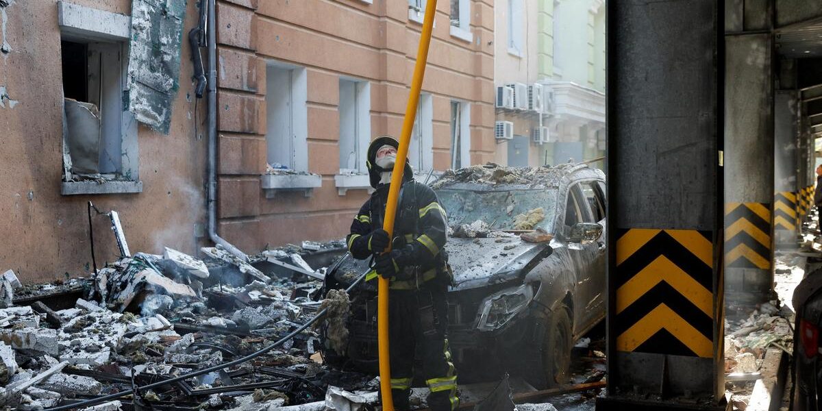 Russian Strikes Hit Ukraine, Injuring 7 and Damaging Key Infrastructure Russian Strikes Hit Ukraine, Injuring 7 and Damaging Key Infrastructure