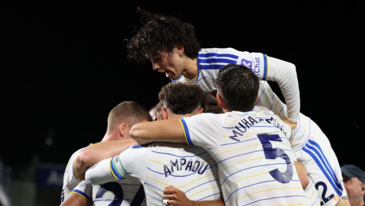 Leeds dominate Newcastle 4-1 to rise to third in Premier League
