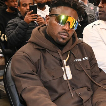 Antonio Brown to Accept Plea Deal, Avoid Prison in Attempted-Murder Case Antonio Brown to Accept Plea Deal, Avoid Prison in Attempted-Murder Case