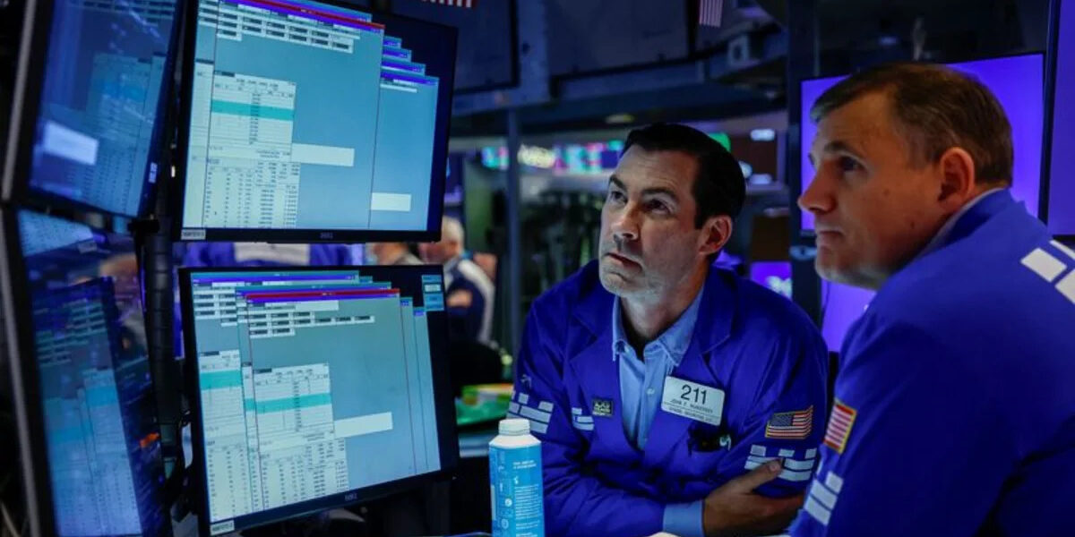 Global Equity Fund Outflows Reach Nine-Month Peak Amid Inflation and Rate Hike Fears