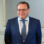 Latvian PM Opposes EU Deal to Lift Sanctions on Russian Billionaires Latvian PM Opposes EU Deal to Lift Sanctions on Russian Billionaires