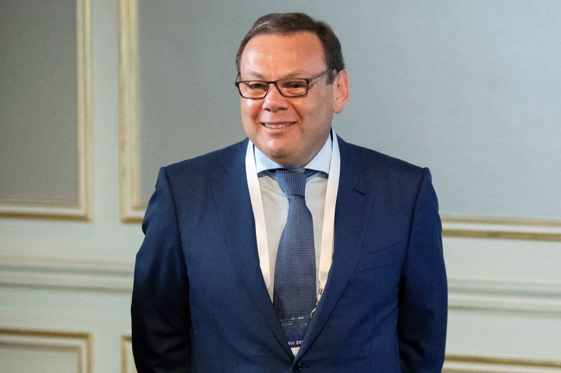 Latvian PM Opposes EU Deal to Lift Sanctions on Russian Billionaires Latvian PM Opposes EU Deal to Lift Sanctions on Russian Billionaires