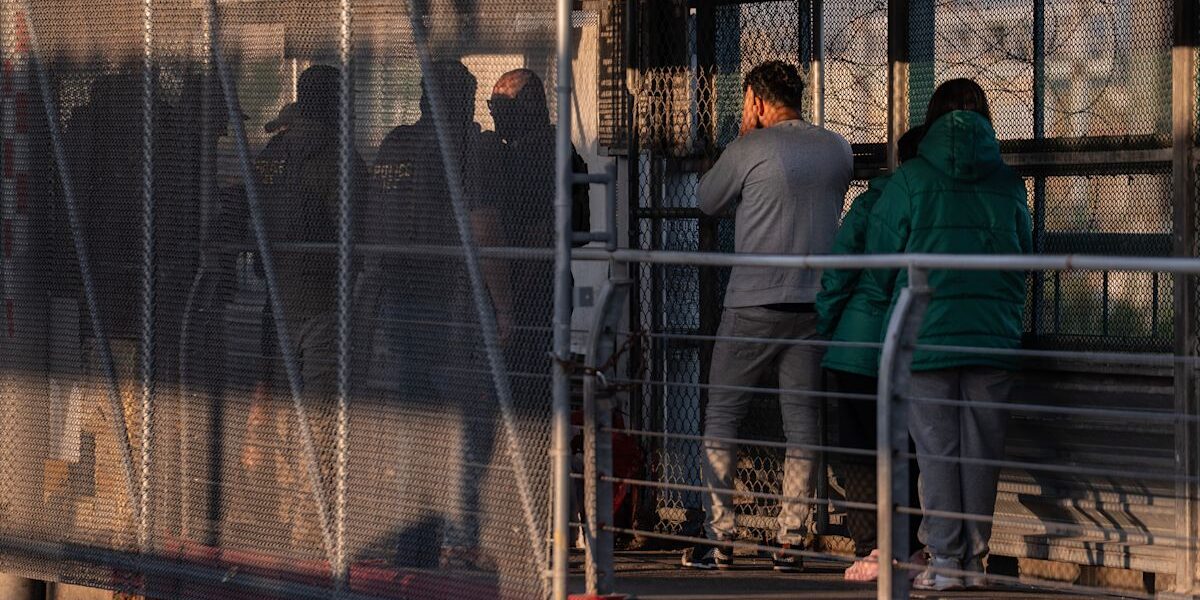 Supreme Court Allows Trump’s Deportation Policy to Continue Amid Legal Challenge Supreme Court Allows Trump’s Deportation Policy to Continue Amid Legal Challenge