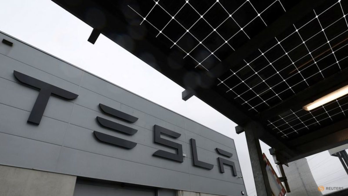 Tesla’s FSD System Frequently Misses Speed Limits, Belgian Group Reports