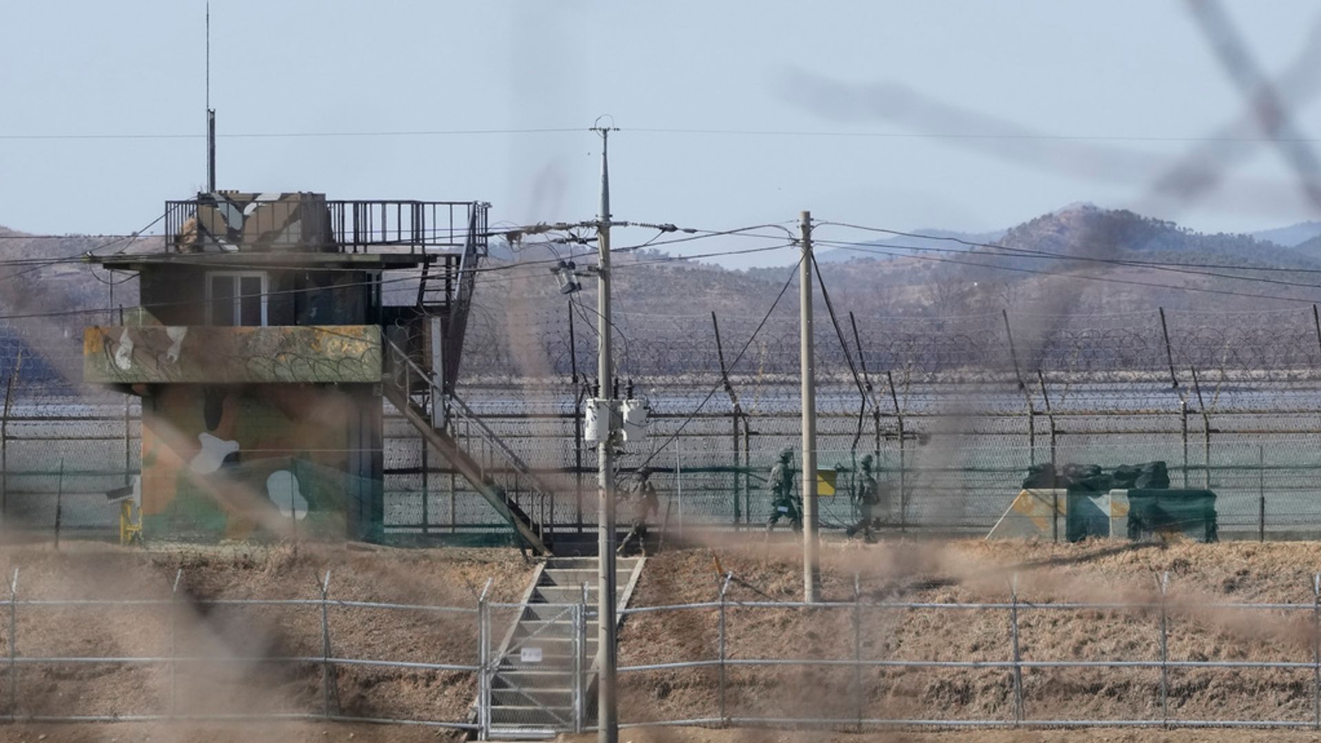 Three South Korean Soldiers Injured in Landmine Blast at Border Three South Korean Soldiers Injured in Landmine Blast at Border