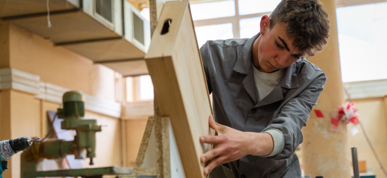 England to Introduce New Vocational GCSEs for Teenagers England to Introduce New Vocational GCSEs for Teenagers