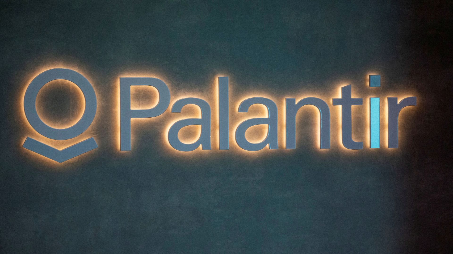 Labour Party Delegates Push to Terminate NHS Contract with Palantir Labour Party Delegates Push to Terminate NHS Contract with Palantir