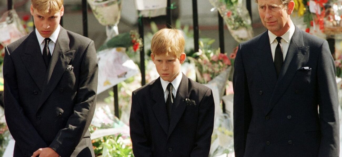 Earl Spencer Alleges Late Queen Reacted ‘Tetchily’ to Princess Diana’s Fatal Crash Earl Spencer Alleges Late Queen Reacted ‘Tetchily’ to Princess Diana’s Fatal Crash
