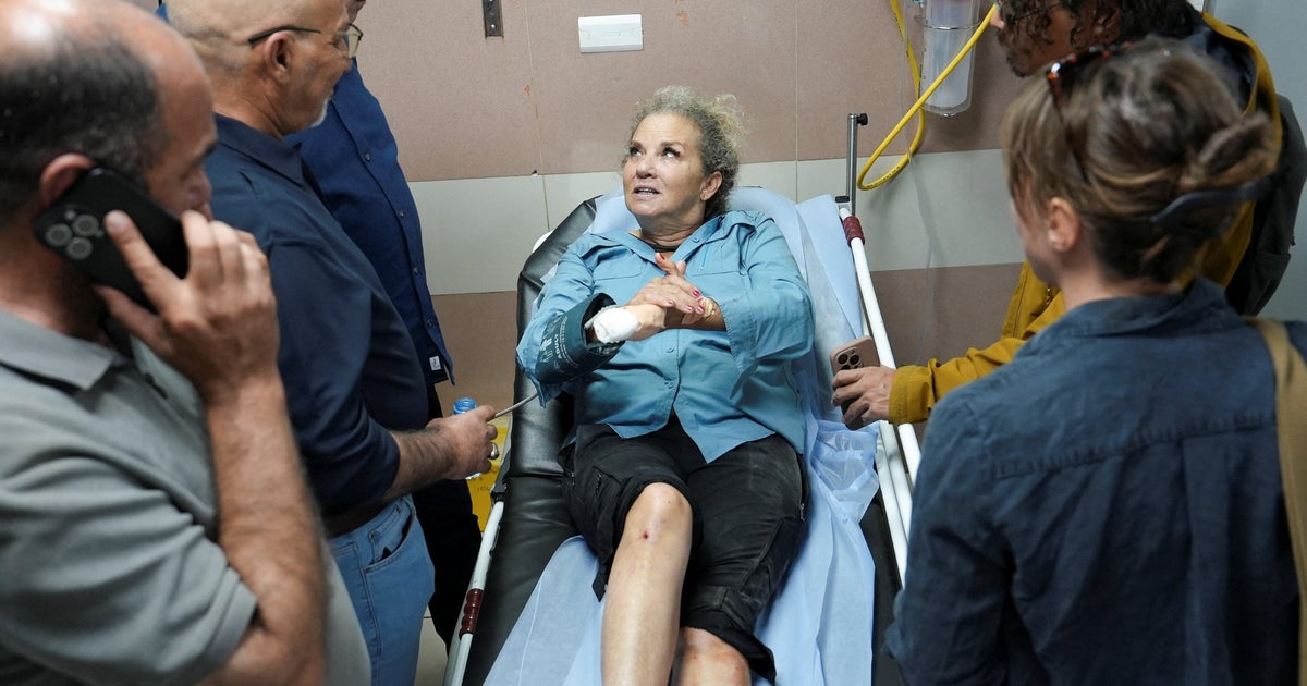 American Photojournalist and Palestinians Injured in West Bank Settler Clash American Photojournalist and Palestinians Injured in West Bank Settler Clash